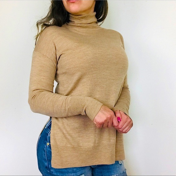 Aritzia Babaton Thin Knit Turtleneck Wool Sweater with Slide Slits Size S - Picture 1 of 4